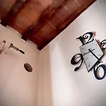 Апартаменты Borri Apartment, Trilocale Access. Con Posto Auto Понсакко